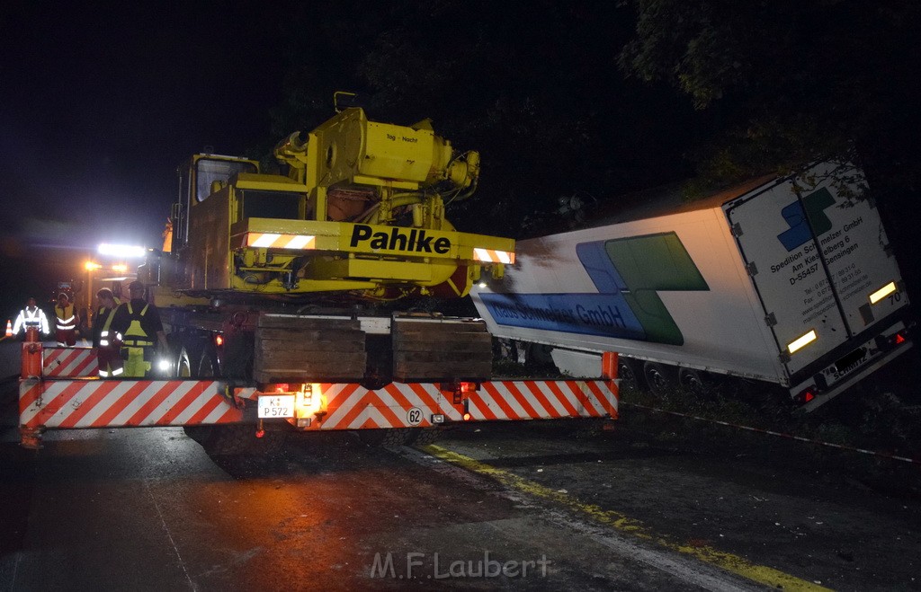 Schwerer VU A 3 Rich Oberhausen Hoehe AK Leverkusen P085.JPG - Miklos Laubert